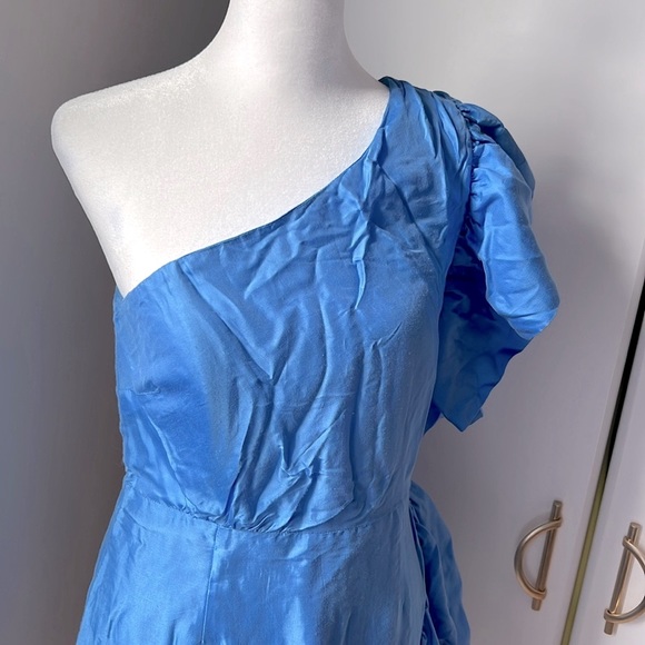 BARDOT - Ruffle Dress - Picture 2 of 4